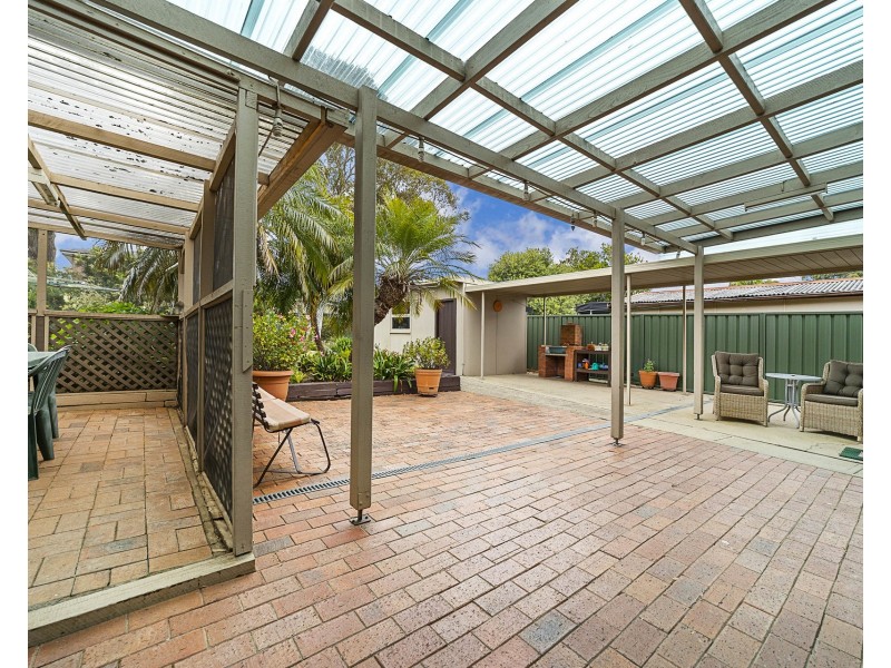 15 Bruce Avenue, Panania NSW 2213