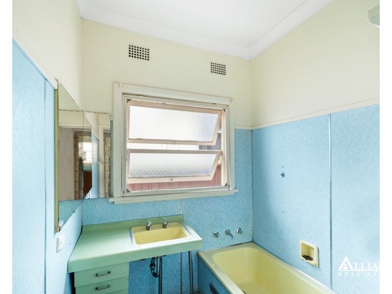 19 Fairfield Road, Woodpark NSW 2164