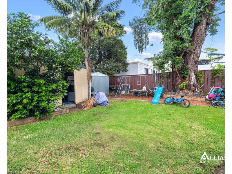 19 Fairfield Road, Woodpark NSW 2164
