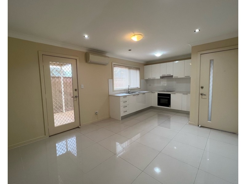 10A Ganmain Crescent, Milperra NSW 2214