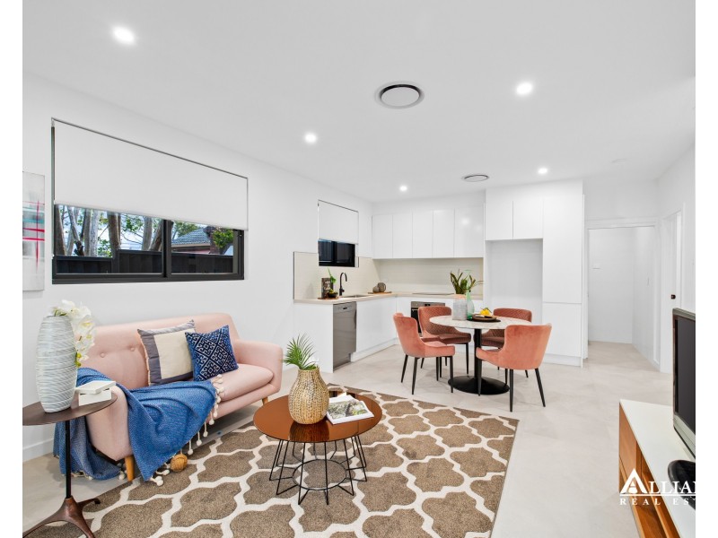 1/103A Ramsay Road, Picnic Point NSW 2213