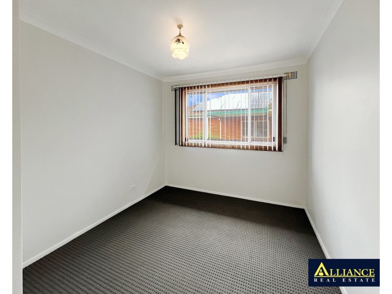 12 Eileen Street, Picnic Point NSW 2213