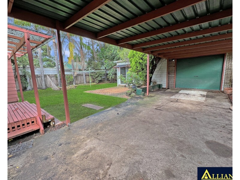 12 Eileen Street, Picnic Point NSW 2213