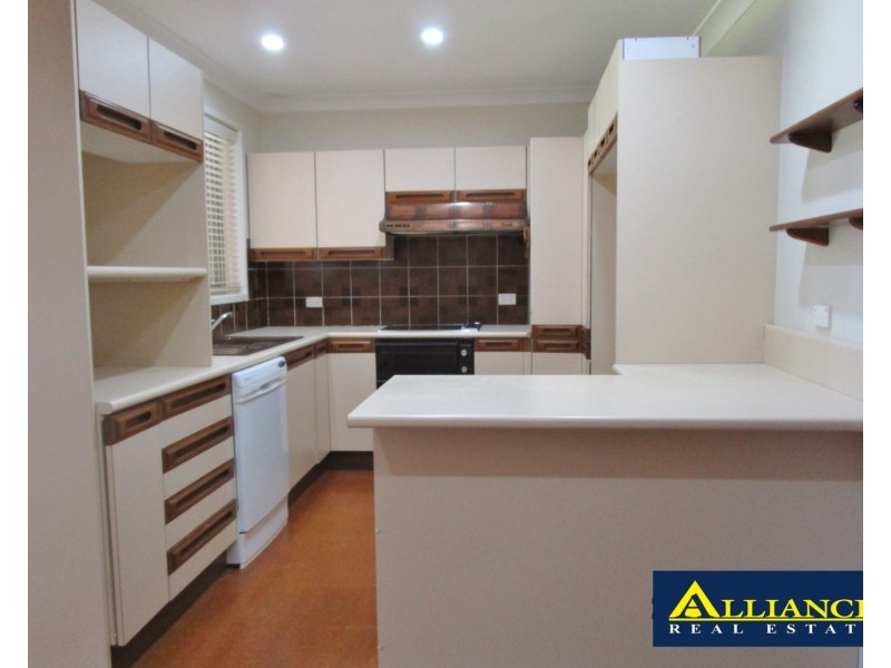 35 Kathleen Parade, Picnic Point NSW 2213
