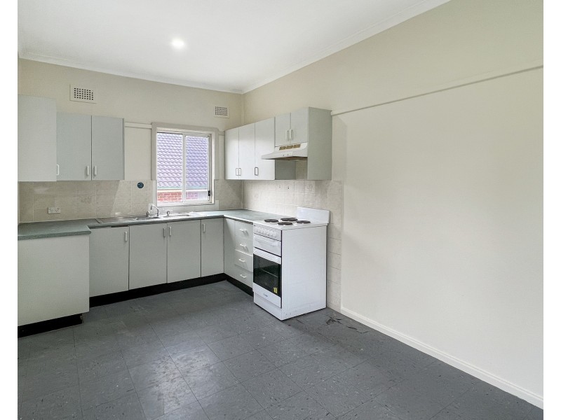 8 Browning Street, East Hills NSW 2213