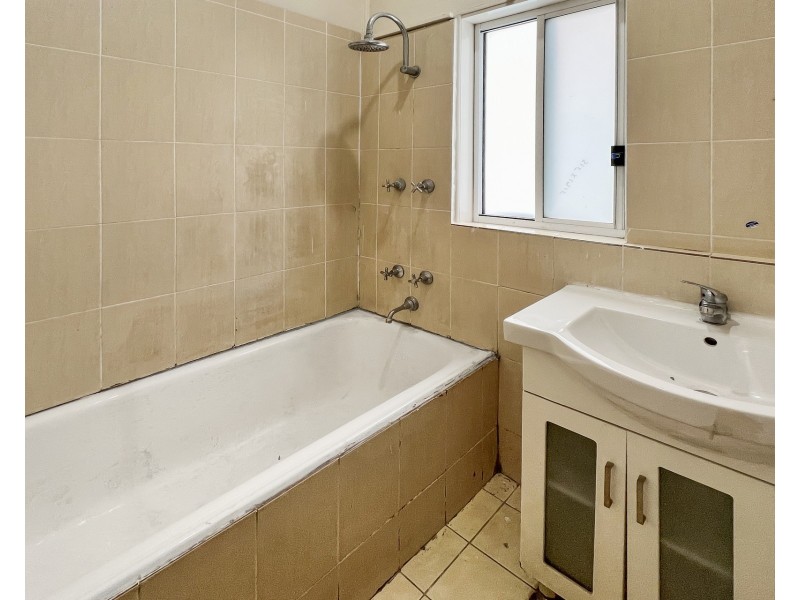 8 Browning Street, East Hills NSW 2213