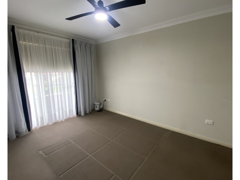 17 Taloma Street, Picnic Point NSW 2213