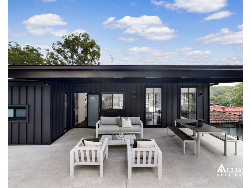 14 Carinya Road, Picnic Point NSW 2213