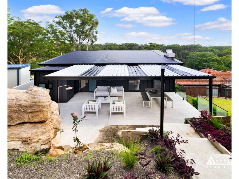 14 Carinya Road, Picnic Point NSW 2213