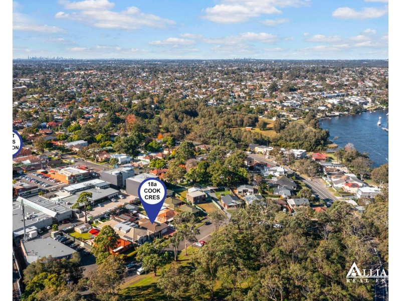 18a Cook Crescent, East Hills NSW 2213