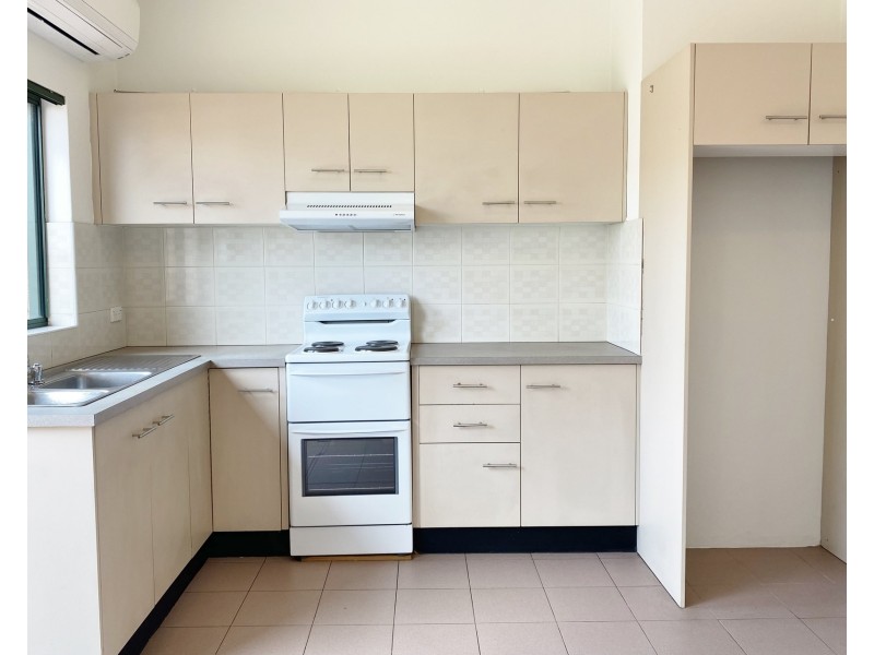 2/5 MacArthur Avenue, Revesby NSW 2212