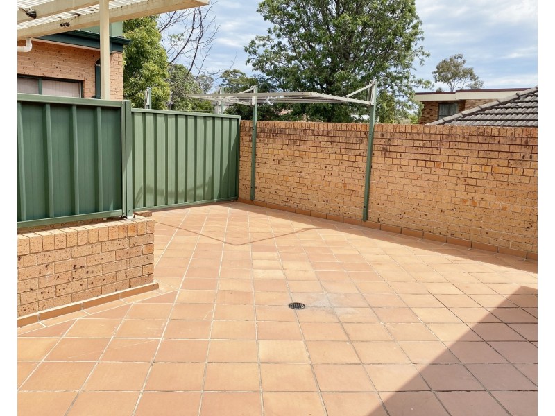 2/5 MacArthur Avenue, Revesby NSW 2212