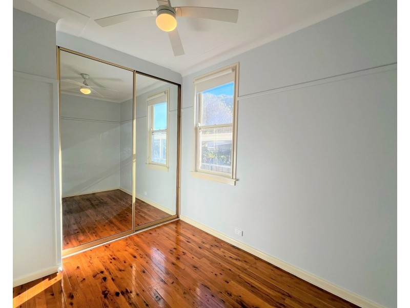 35 Hodgkinson Crescent, Panania NSW 2213