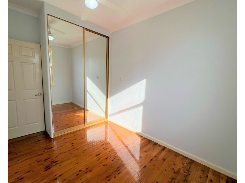 35 Hodgkinson Crescent, Panania NSW 2213