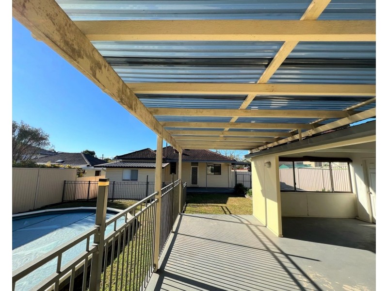 35 Hodgkinson Crescent, Panania NSW 2213