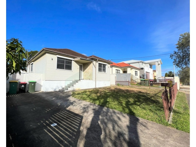 13 Lambeth Street, Panania NSW 2213