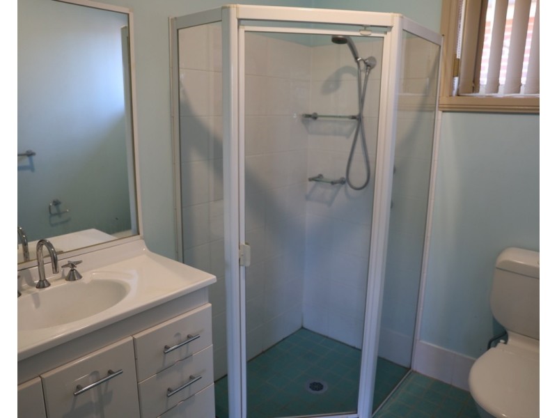 8 Rudd Close, Casula NSW 2170