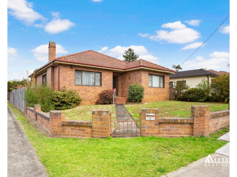 7 Weston Street, Revesby NSW 2212