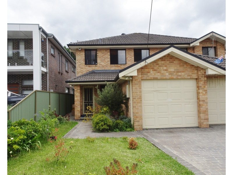 4A Langdale Avenue, Revesby NSW 2212