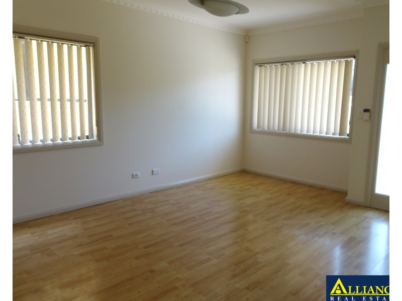 4 Fewtrell Avenue, Revesby Heights NSW 2212