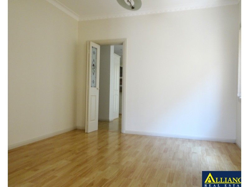 4 Fewtrell Avenue, Revesby Heights NSW 2212