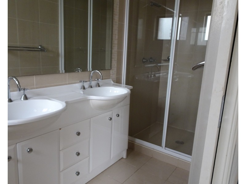 4 Fewtrell Avenue, Revesby Heights NSW 2212