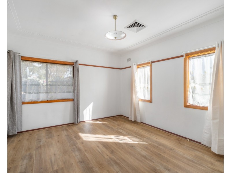 20 Lillian Road, Riverwood NSW 2210