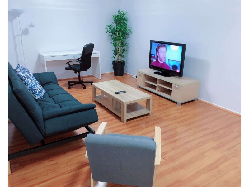 2 Kerrie Crescent, Panania NSW 2213