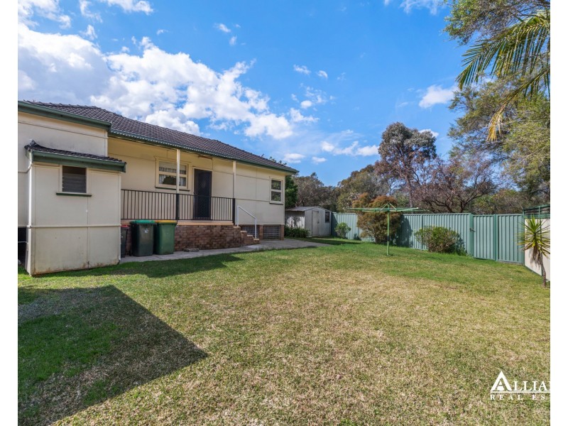 17 Claverdon Avenue, Picnic Point NSW 2213