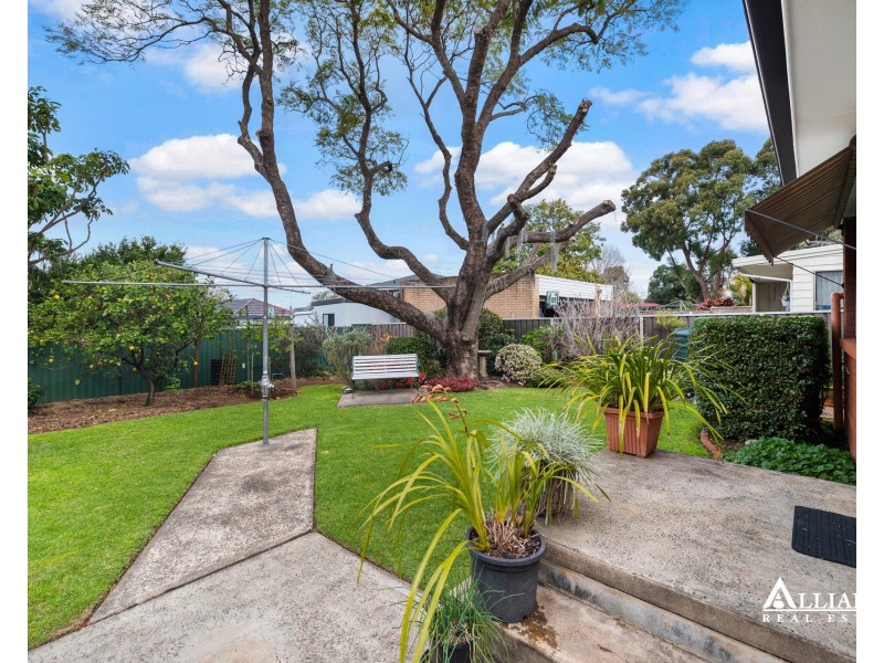 68 Ellesmere Street, Panania NSW 2213
