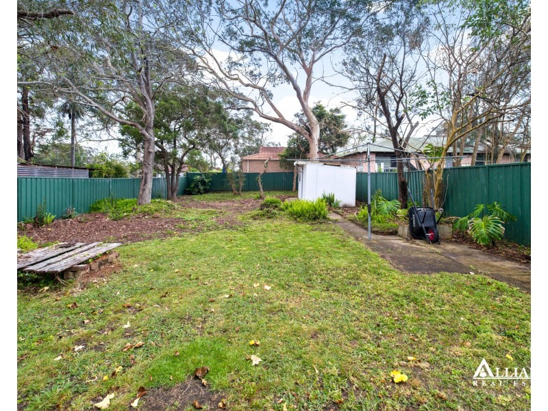 88 Park Road, East Hills NSW 2213
