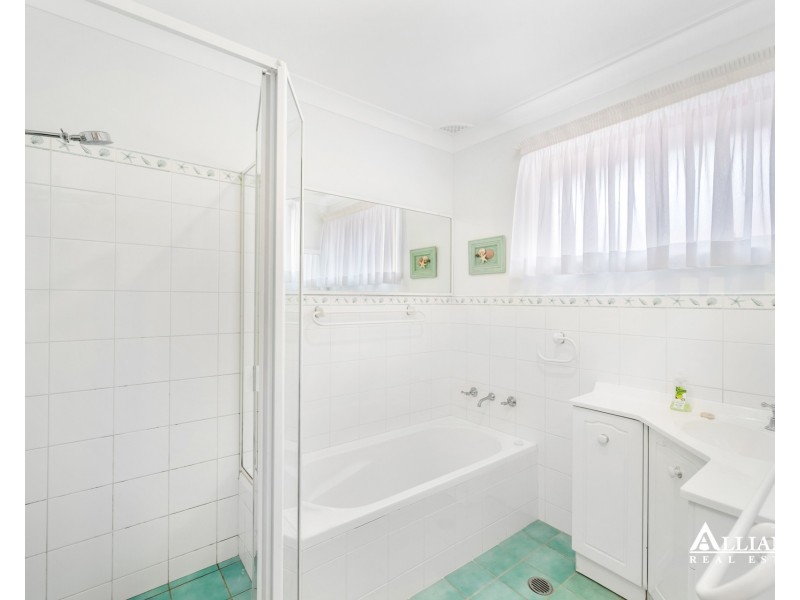 13 Doris Street, Picnic Point NSW 2213