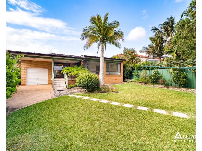 13 Doris Street, Picnic Point NSW 2213