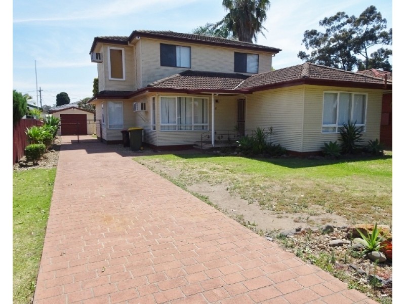 10 Zonnebeke Crescent, Milperra NSW 2214