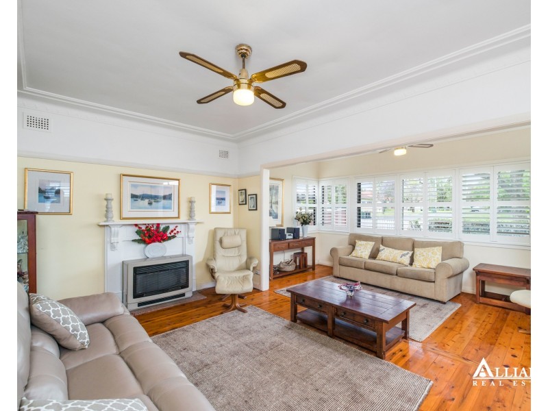 28 Blair Avenue, East Hills NSW 2213