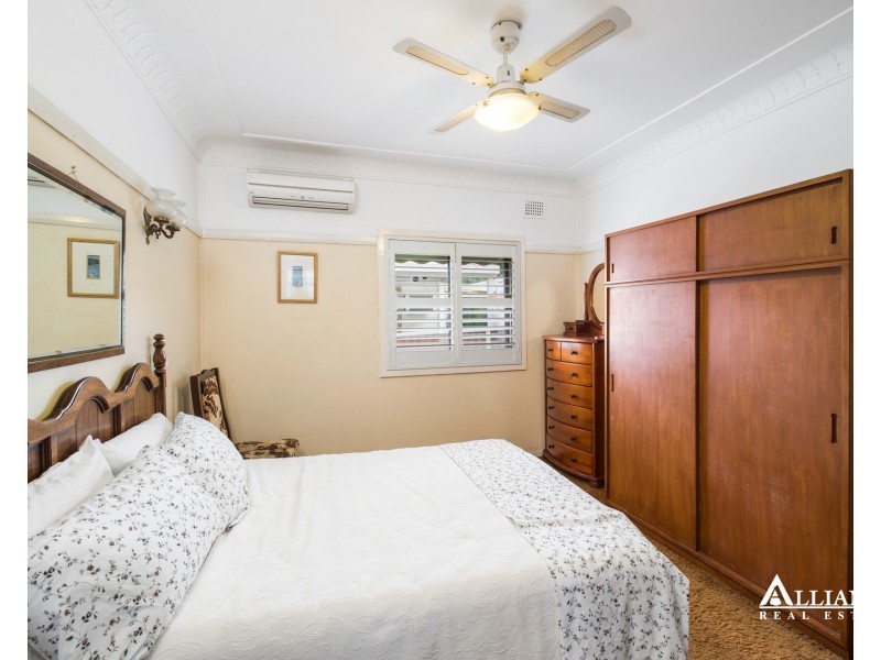 28 Blair Avenue, East Hills NSW 2213