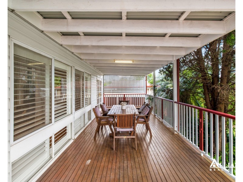 28 Blair Avenue, East Hills NSW 2213