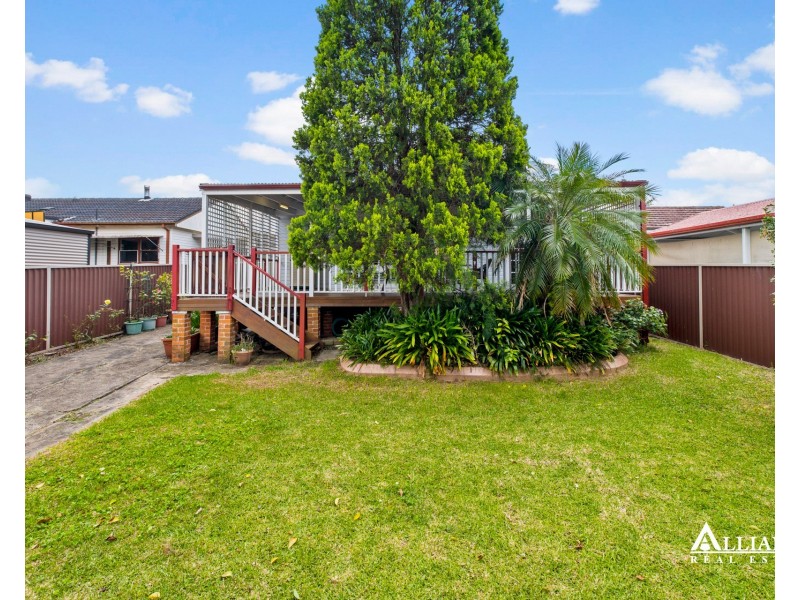 28 Blair Avenue, East Hills NSW 2213