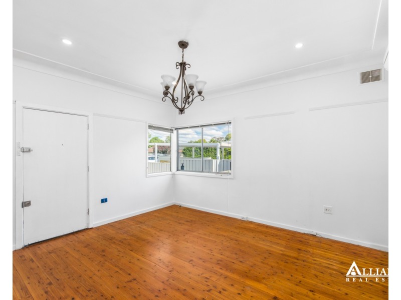 22 Blair Avenue, East Hills NSW 2213