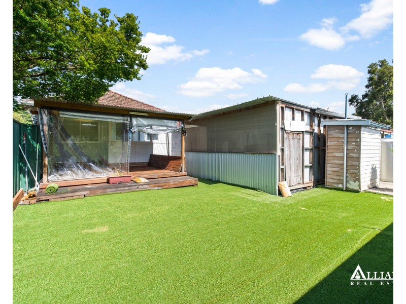 22 Blair Avenue, East Hills NSW 2213