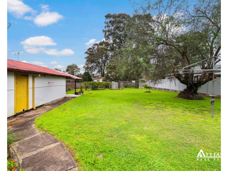 63 Ramsay Road, Picnic Point NSW 2213