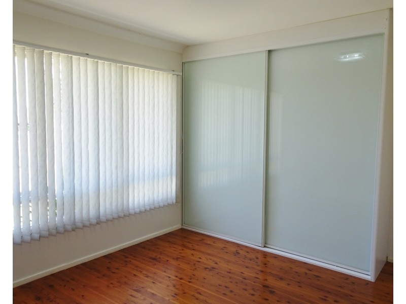 10 Zonnebeke Crescent, Milperra NSW 2214