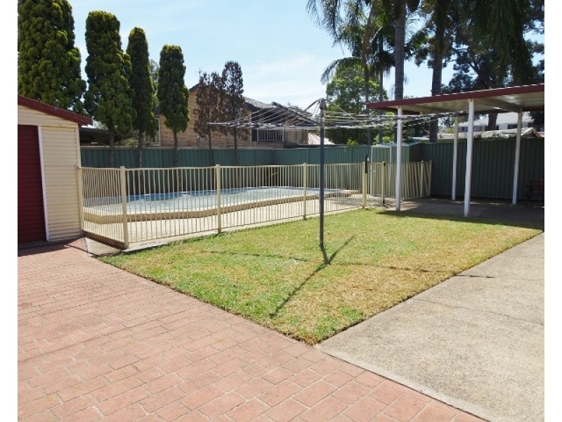 10 Zonnebeke Crescent, Milperra NSW 2214