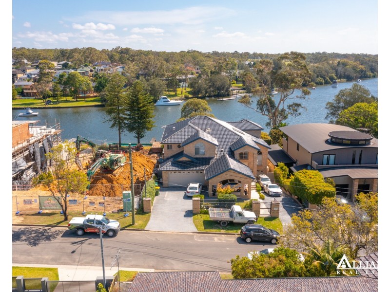 12 Burbank Avenue, East Hills NSW 2213