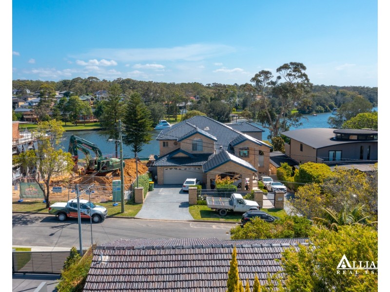 12 Burbank Avenue, East Hills NSW 2213