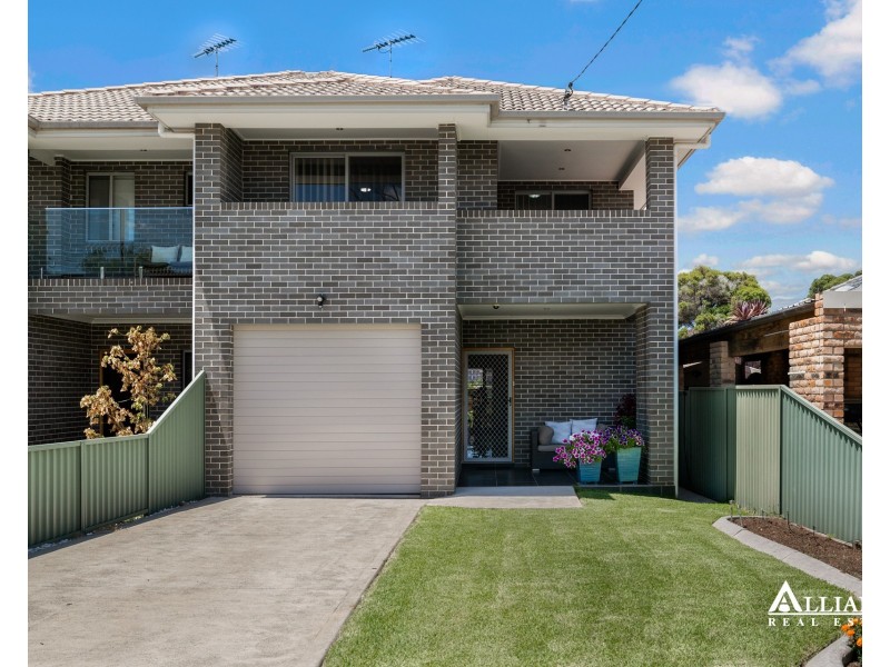 5A Eileen Street, Picnic Point NSW 2213