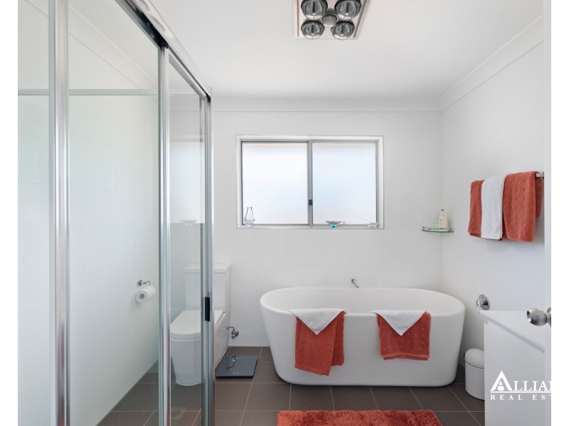 5A Eileen Street, Picnic Point NSW 2213