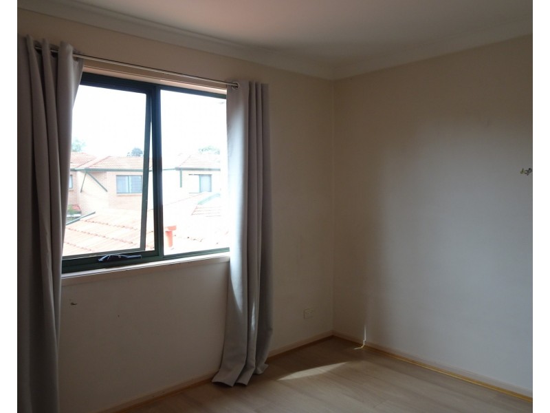 11/169 Horsley Road, Panania NSW 2213