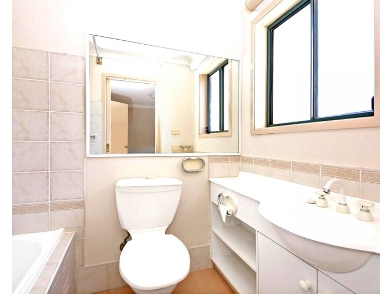 11/169 Horsley Road, Panania NSW 2213