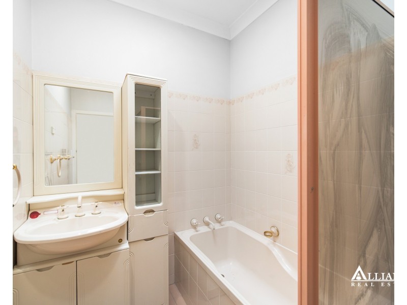 8 Kathleen Parade, Picnic Point NSW 2213